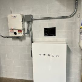 Charlotte, TN - 1kW + 2 Tesla Powerwalls